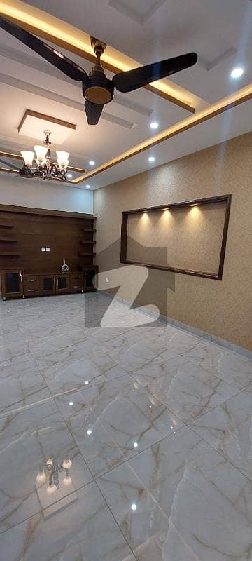 Brand New 10 marla Upper Portion for Rent in Serene City Sector B . DHA 3 . .