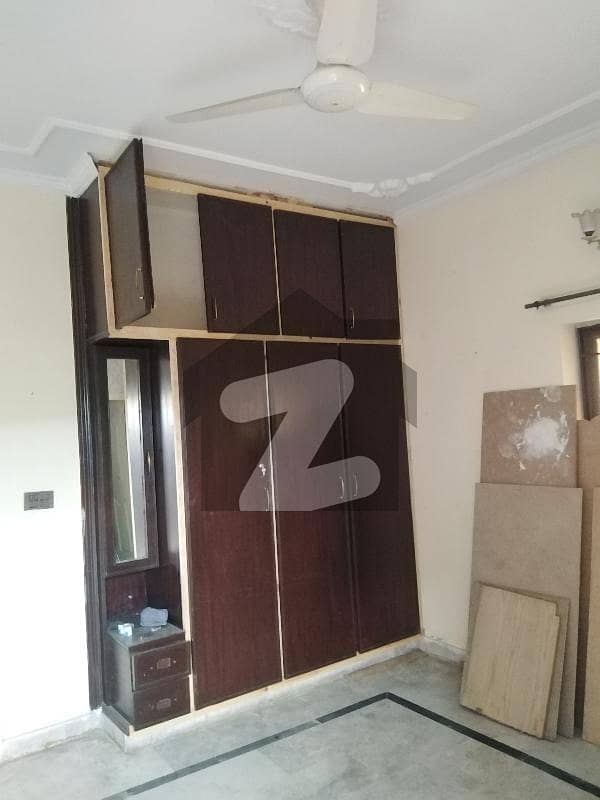 5marla 2beds DD TVL kitchen attached baths ground portion for rent in gulraiz housing