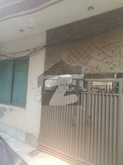 3 marla double storey House at Freinds calony Samanabad