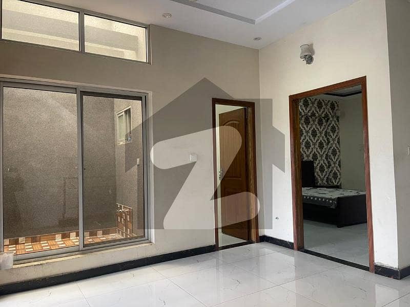5.5 Marla House For Sale In Green City