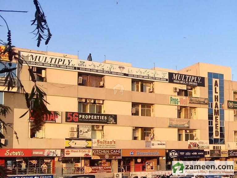 Commercial Studio Apartment For Sale In G-11 Markaz