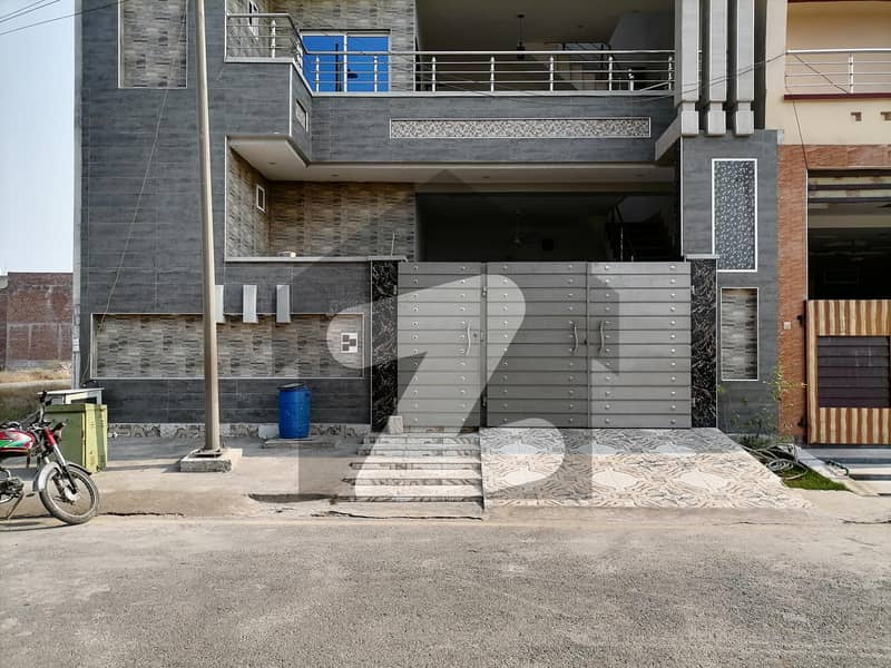 A House Of 8.5 Marla In Four Season Housing