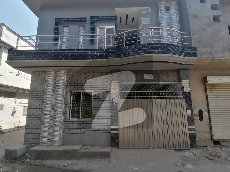 House Available For sale In Green Town House Available For sale In Green Town