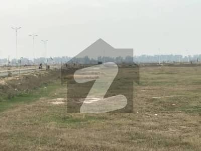 Dha phase 8 i-b-y green z1 8 marla commercial plot for sell
