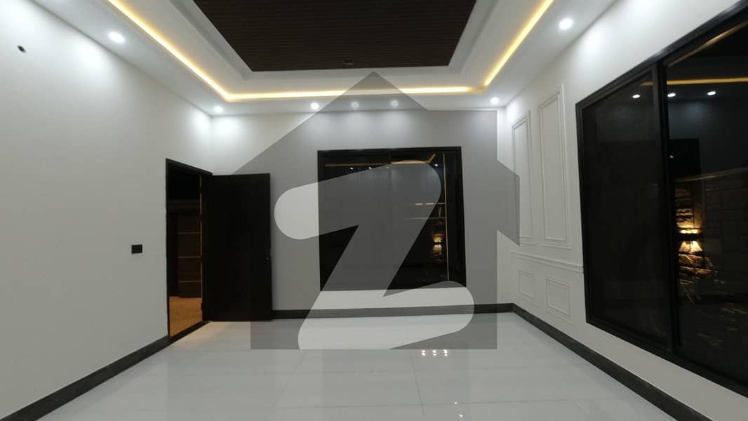 Prime Location 2000 Square Feet Lower Portion Available For Rent In Pechs Block 6, Karachi