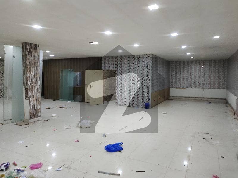 22marla 2nd floor Hall for rent on main road