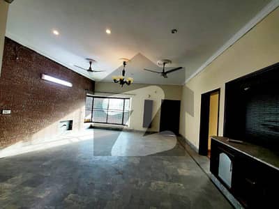 1 Kanal Upper Portion On Top Location For Rent In Phase 4 Dha Lahore