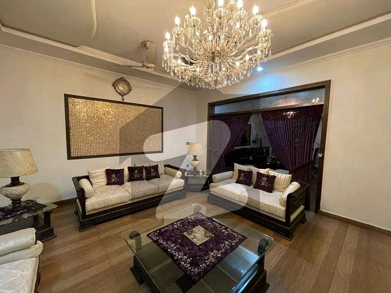 ائیر لائن ہاؤسنگ سوسائٹی لاہور میں 5 کمروں کا 10 مرلہ مکان 6.15 کروڑ میں برائے فروخت۔