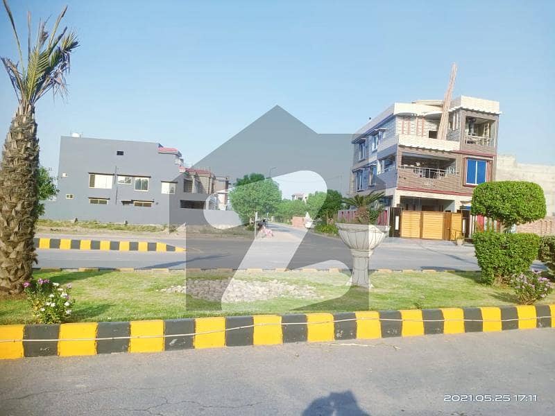 لاھور موٹروے سٹی لاہور میں 2 کمروں کا 5 مرلہ مکان 55.0 لاکھ میں برائے فروخت۔