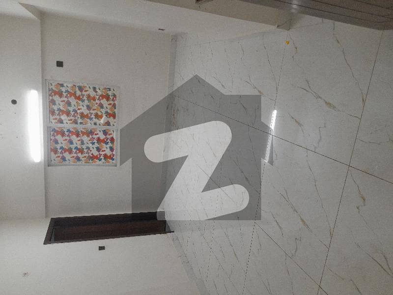 *3 BED DD APARTMENT WITH ROOF FOR RENT AT PURELY RESIDENTIAL AREA OF COSMOPOLITAN SOCIETY*