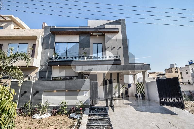 10 Marla Brand New Modern House For Sale Very Hot Location