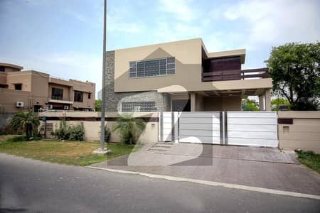 1 Kanal House With 1 Kanal Lawn For Rent In Phase 5 Dha