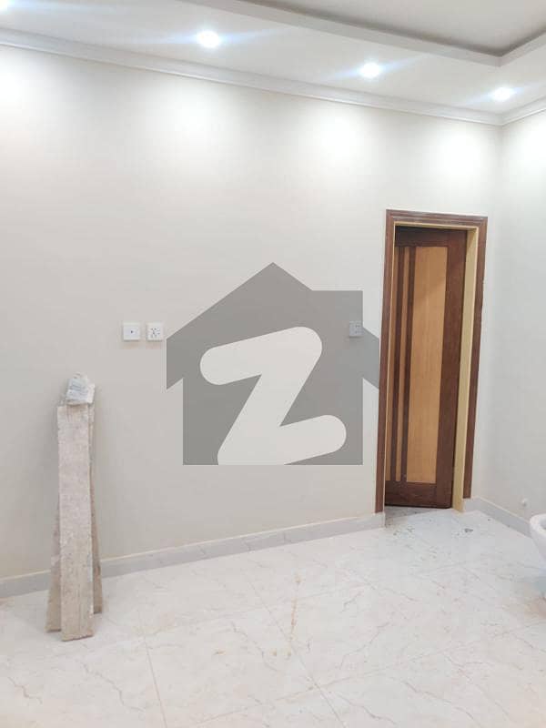 Brand New Ground Portion Available For Rent In Gulberg Residencia