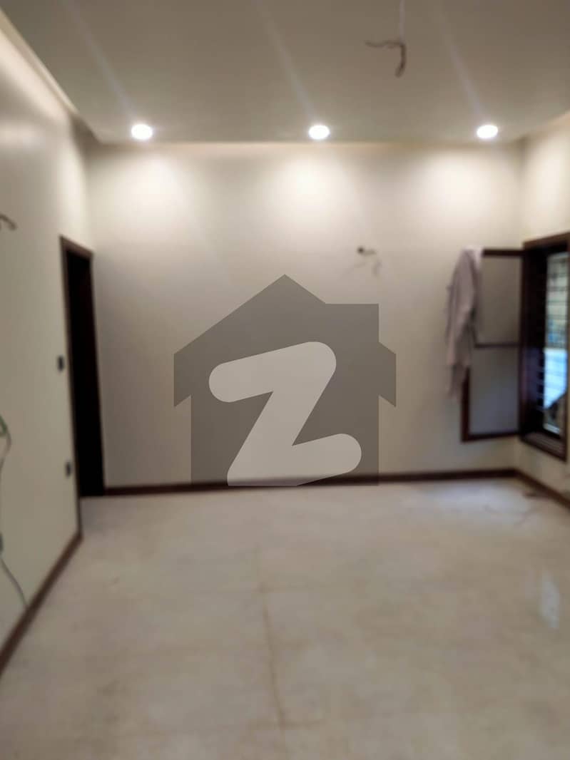 کلفٹن ۔ بلاک 8 کلفٹن,کراچی میں 5 کمروں کا 1 کنال مکان 20.0 کروڑ میں برائے فروخت۔