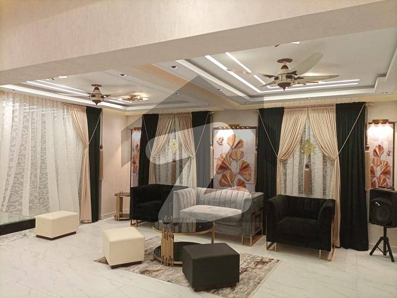 گلشنِ معمار گداپ ٹاؤن,کراچی میں 5 کمروں کا 16 مرلہ فلیٹ 5.25 کروڑ میں برائے فروخت۔