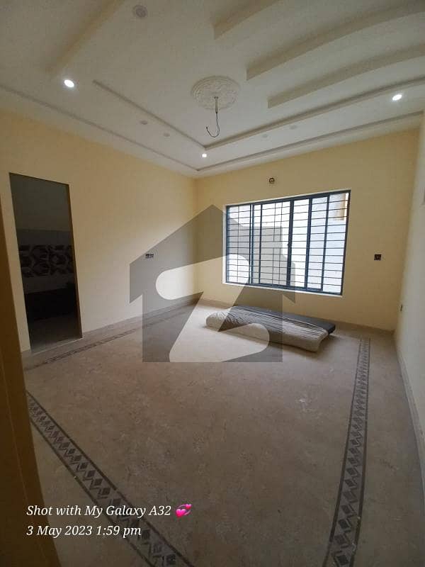 10 Marla Luxury Lower Portion For Rent In Model Town