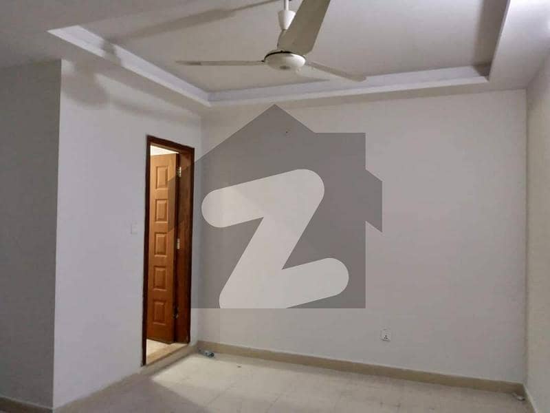 ONE BED APARTMENT FOR RENT IN GULBERG GREEN