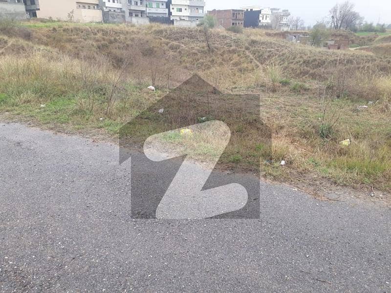 70 Feet Road 30x70 Plot Among Many Houses