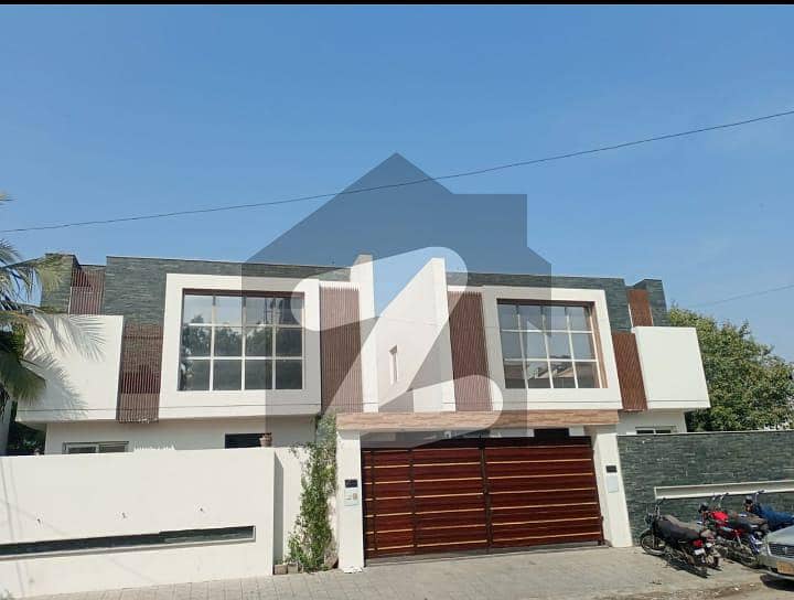 upper portion Available for rent upper portion Available for rent