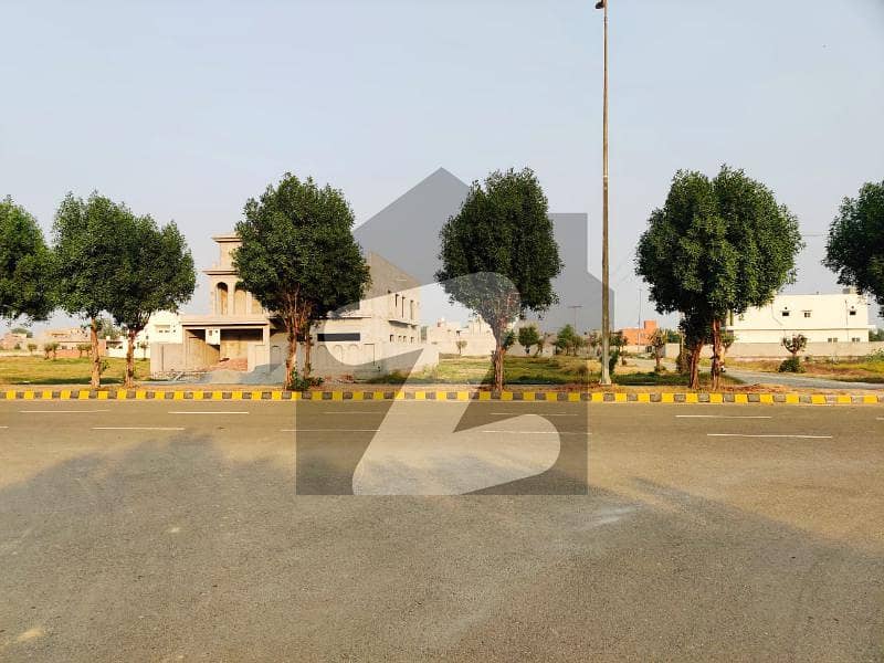 Plot 143 Central Park Housing Scheme , Main Ferozepur Road , Lahore
