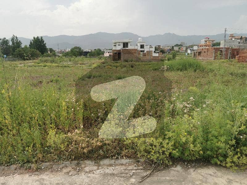 10 marla plot available for sale sufa villa Bharakahu Islamabad