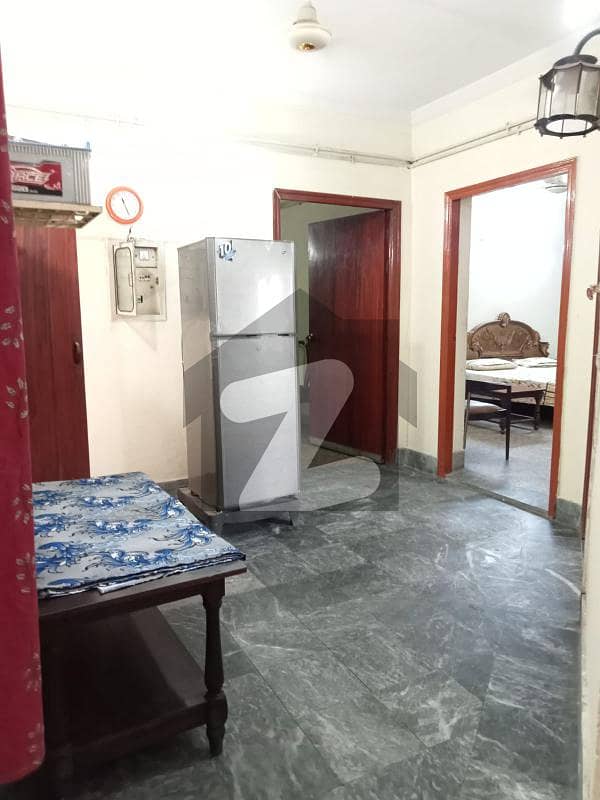 Fully furnish flat 5 Marla apartment for rent upar portion Canal Road Kashmir pul near United hospital 2 Bed Attached Bath