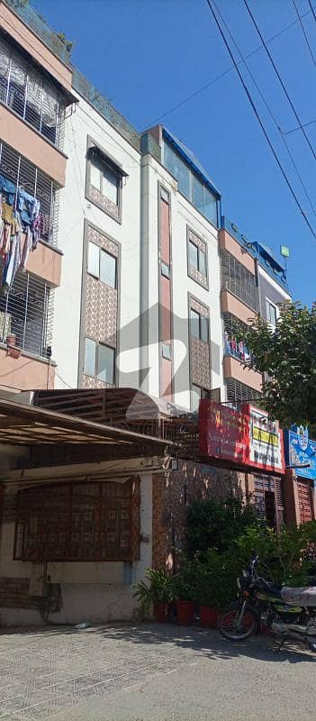 کوسموپولیٹن سوسائٹی کراچی میں 3 کمروں کا 7 مرلہ فلیٹ 3.25 کروڑ میں برائے فروخت۔