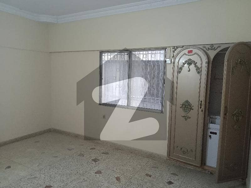3bed DD first floor block 5 in prime location