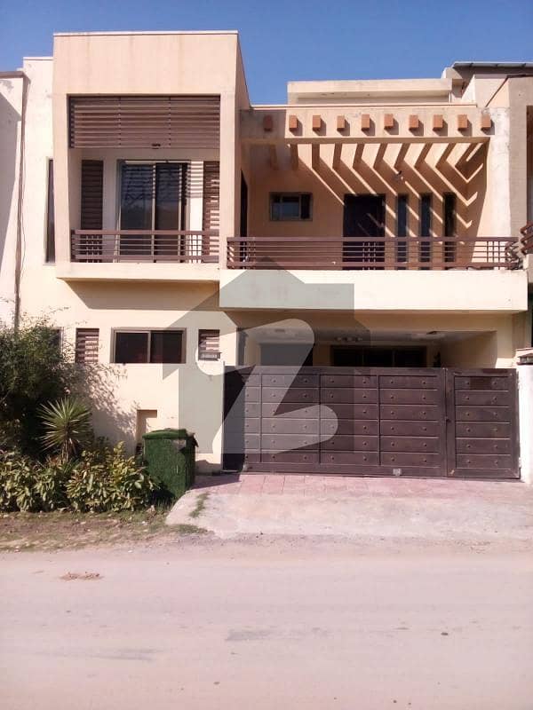 7 Marla house for rent in bahria town