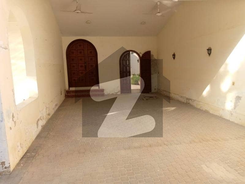ڈی ایچ اے فیز 6 ڈی ایچ اے ڈیفینس,کراچی میں 6 کمروں کا 2 کنال مکان 4.5 لاکھ میں کرایہ پر دستیاب ہے۔