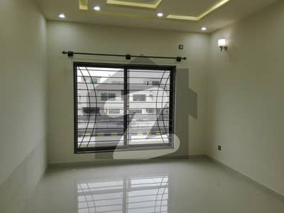 8 Marla House In Central Fazal Town For sale