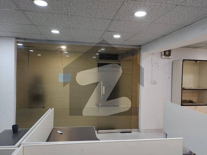 بلیو ایریا اسلام آباد میں 3 کمروں کا 4 مرلہ دفتر 2 لاکھ میں کرایہ پر دستیاب ہے۔