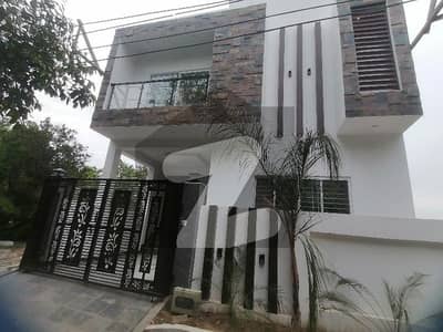 Beautiful Triple Storey House For Sale Ideal Location I-10-1 Size 25x40