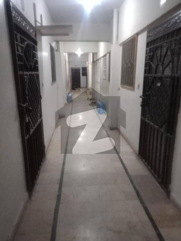 Prime Location 1000 Square Feet Flat For sale In North Nazimabad