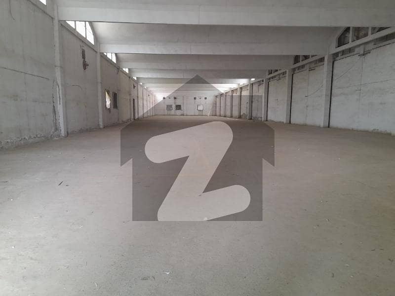45000 Sq Feet 22 Feet Roof Hieght With Parking Warehouse Is Available