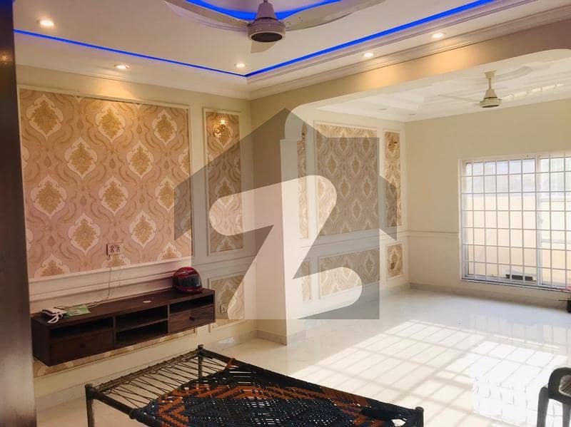 کینال گارڈنز - بلاک اے اے کینال گارڈن لاہور میں 3 کمروں کا 5 مرلہ مکان 55 ہزار میں کرایہ پر دستیاب ہے۔