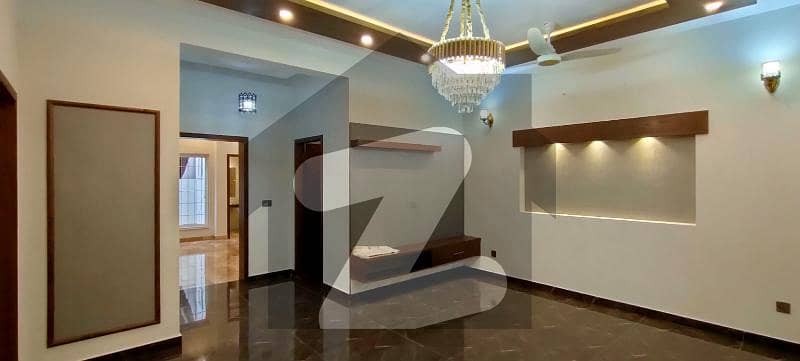 10 Marla Lower Portion Available For Rent In E Block Canal Garden Lahore