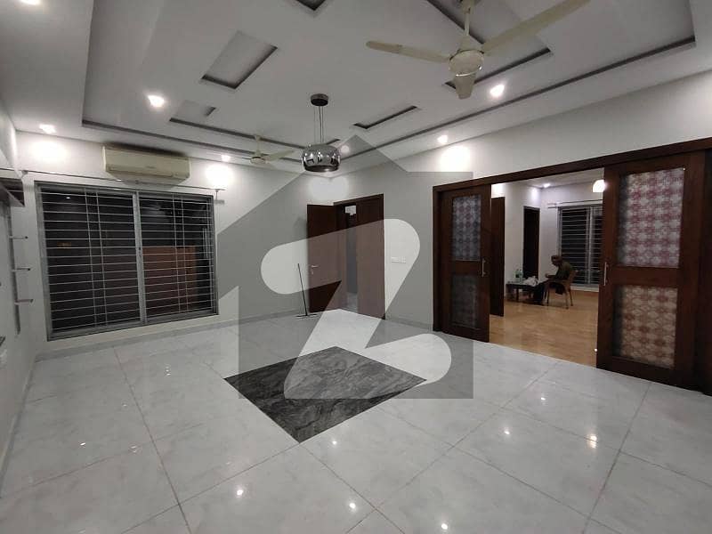1 KANAL HOUSE FOR RENT IN DHA PHASE 6 DOUBLE UNIT DOUBLE GATE NEAR ROOTS SCHOOL