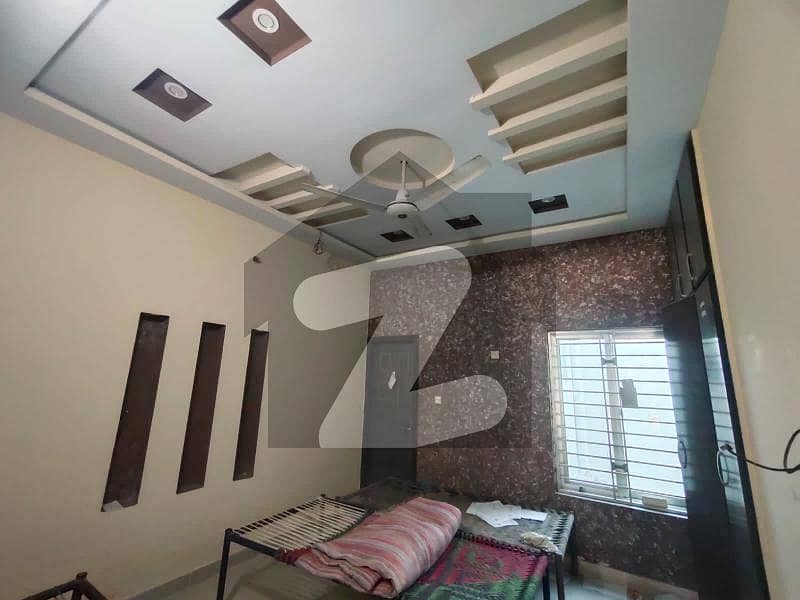 فورٹ ایوینیو ملتان میں 4 کمروں کا 6 مرلہ مکان 48 ہزار میں کرایہ پر دستیاب ہے۔