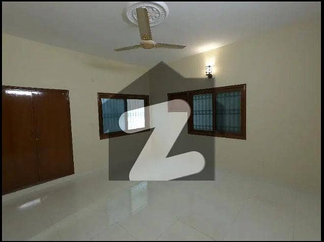 240 Sq-yd, Gorgeous Portion, 5 Rooms, 1st Floor, Bufferzone 15a5