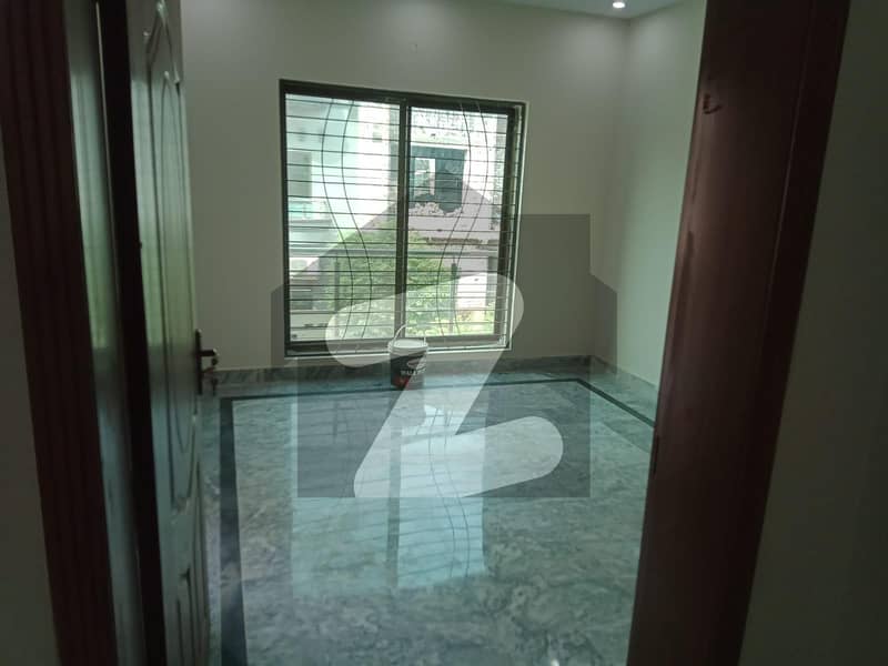 ای ایم ای سوسائٹی ۔ بلاک اے ای ایم ای سوسائٹی لاہور میں 5 کمروں کا 1 کنال مکان 8.5 کروڑ میں برائے فروخت۔