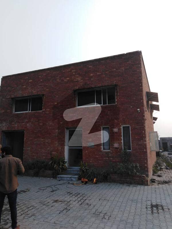 بیدیاں روڈ لاہور میں 2 کمروں کا 8 کنال فیکٹری 13.5 کروڑ میں برائے فروخت۔ بیدیاں روڈ لاہور میں 2 کمروں کا 8 کنال فیکٹری 13.5 کروڑ میں برائے فروخت۔