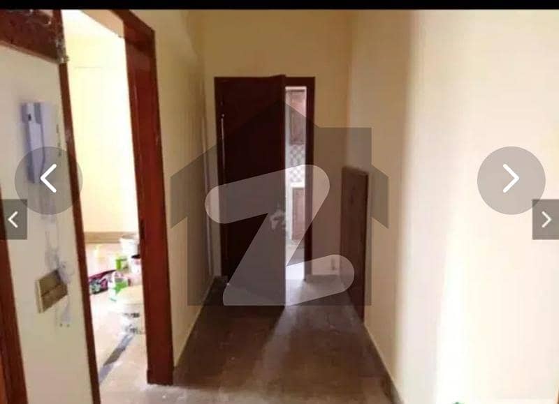 3 Marla Flat 1st floor Is Availble For Rent In Johar Town Near Emporium