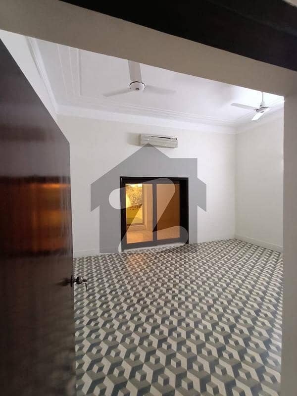 15 Marla House For Commercial Use In Gulberg