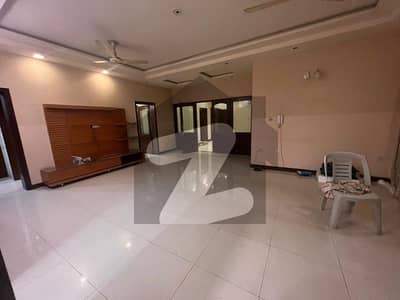 ٹاؤن شپ ۔ سیکٹر اے1 ٹاؤن شپ لاہور میں 6 کمروں کا 4 کنال مکان 13 کروڑ میں برائے فروخت۔