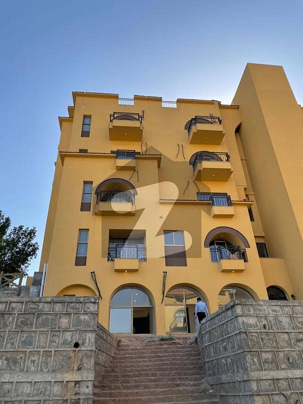 ریور لوفٹ بحریہ ٹاؤن راولپنڈی راولپنڈی میں 2 کمروں کا 10 مرلہ فلیٹ 2.8 کروڑ میں برائے فروخت۔