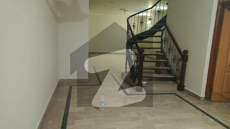 1 Kanal Lower Portion With Basement Available For Rent In Dha Phase 3 Xx Block
