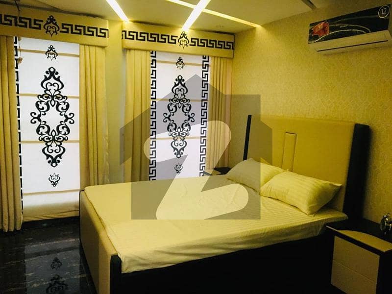 بحریہ ٹاؤن سیکٹر ای بحریہ ٹاؤن لاہور میں 1 کمرے کا 2 مرلہ فلیٹ 45 ہزار میں کرایہ پر دستیاب ہے۔