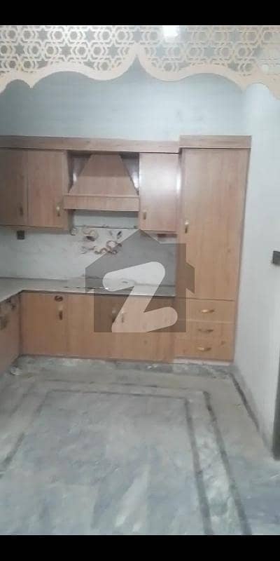 افشاں کالونی راولپنڈی میں 2 کمروں کا 4 مرلہ مکان 80 لاکھ میں برائے فروخت۔