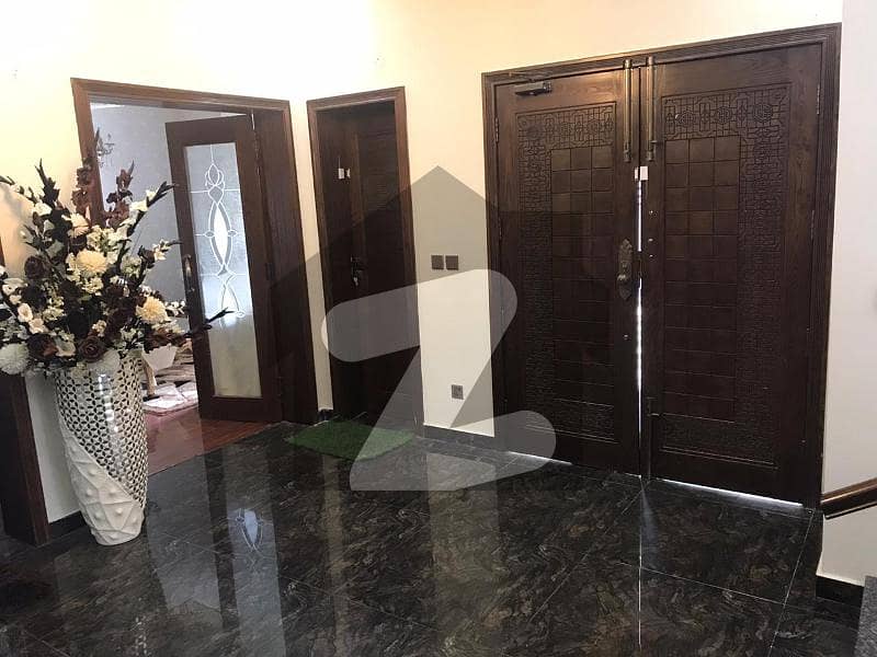 10 Marla Lower Portion Available For Rent In Shaheen Block Bahria Town Lahore